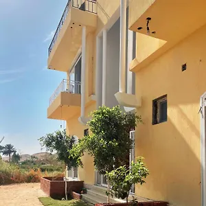 Karima House 招待所
